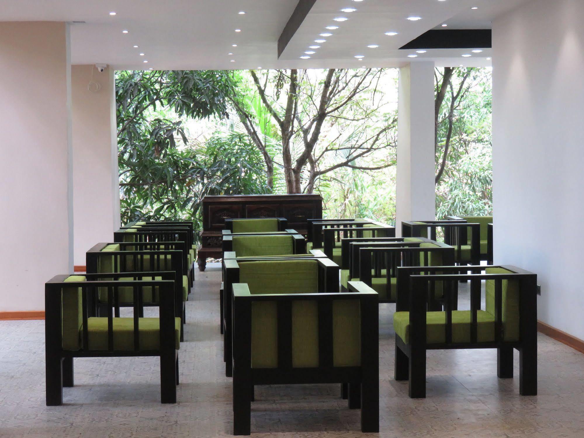 Nice Place Resort Dambulla Exterior photo